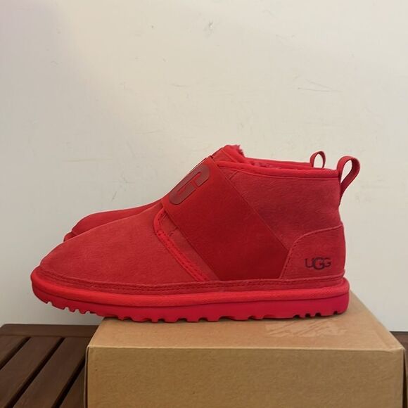 UGG Neumel II Graphic Boots Red Women Size 7 - Picture 8 of 15